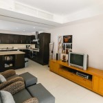 Three-Bedroom Suan Tua Apartment Layan-Living and entertaining area